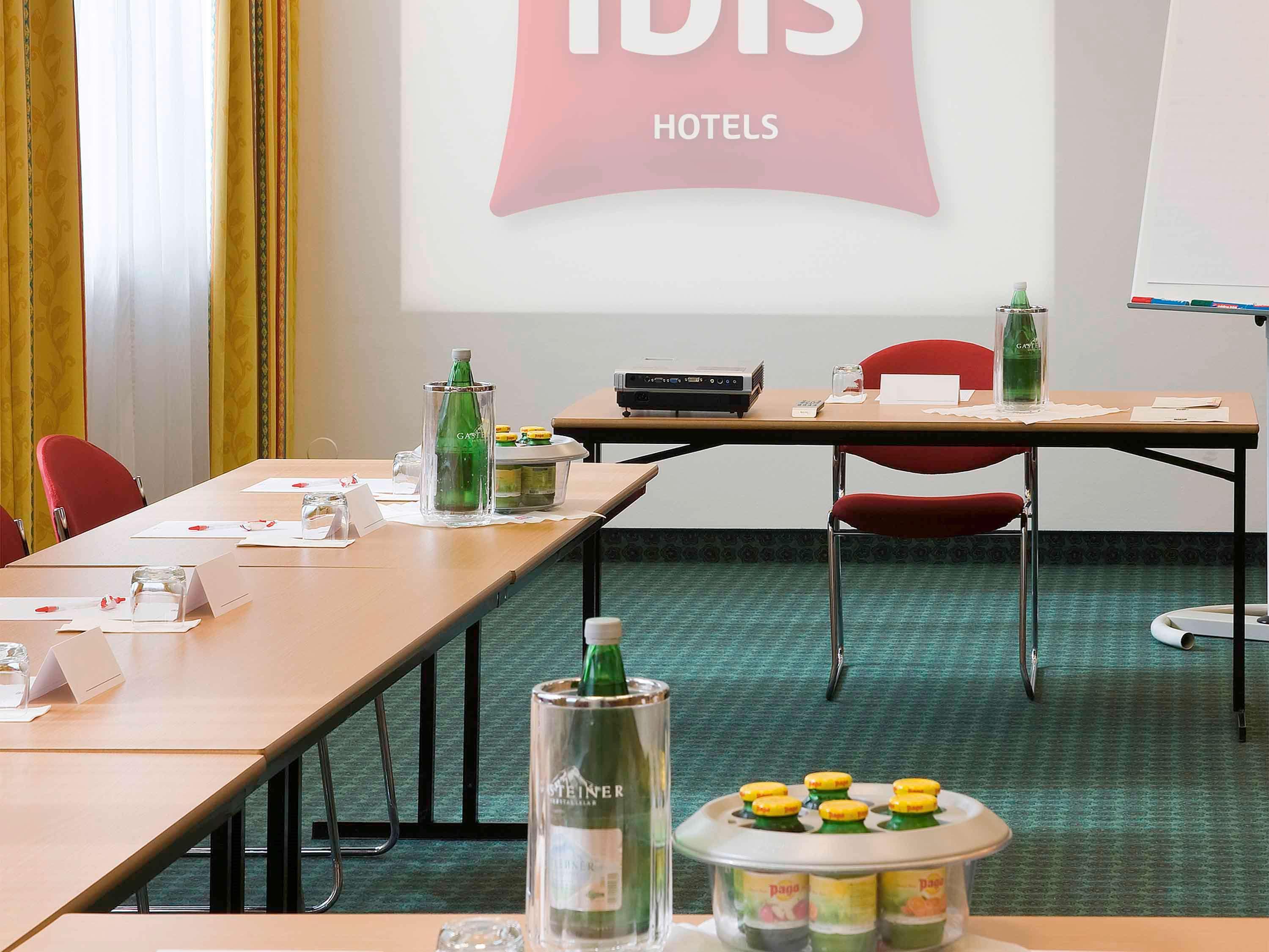 Ibis Linz City Esterno foto