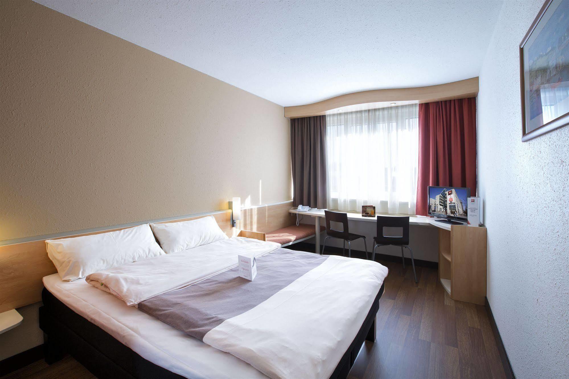 Ibis Linz City Esterno foto