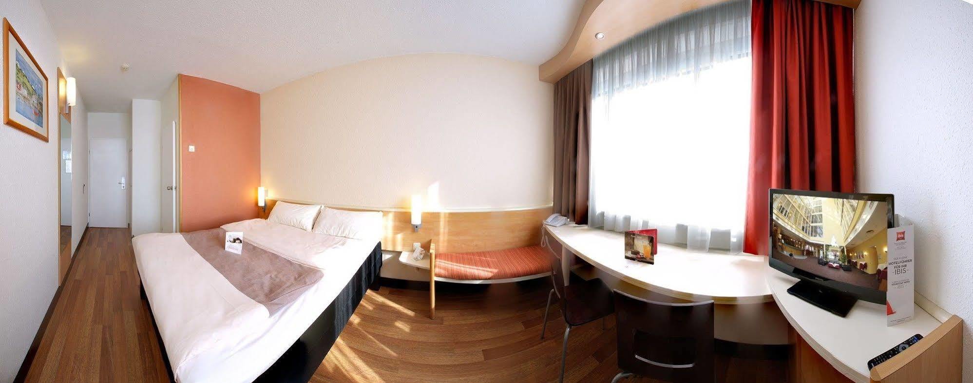 Ibis Linz City Esterno foto