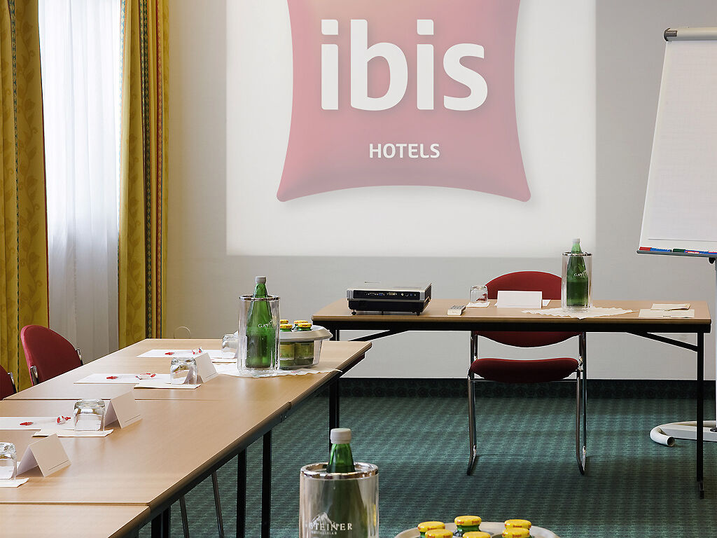 Ibis Linz City Esterno foto